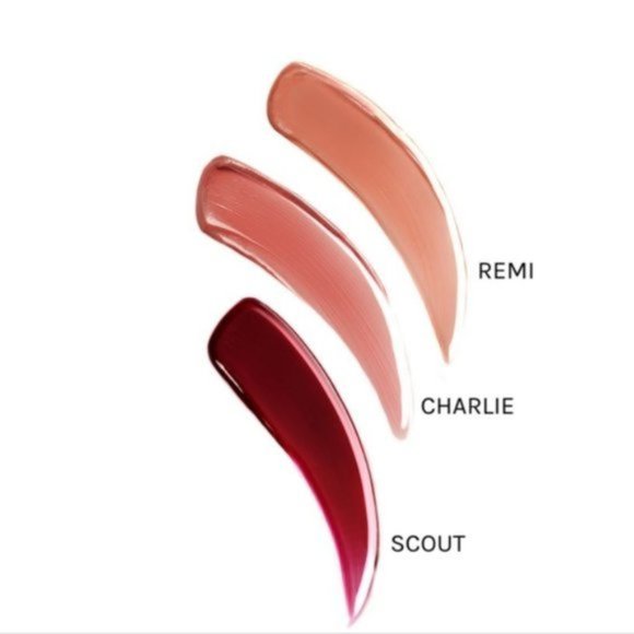 Roen - Kiss My Liquid Lip Balm in Charlie - Picture 4 of 6